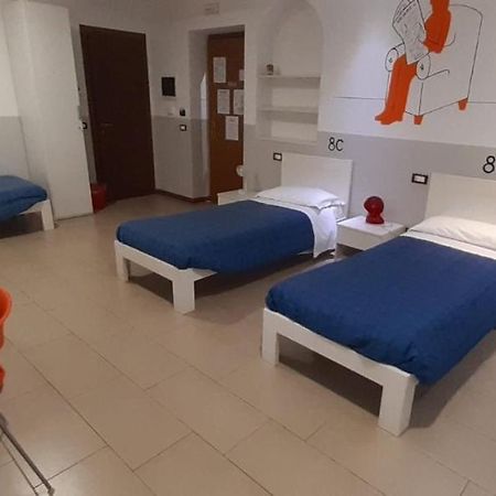 L'Archetto Hostel Cremona Exterior photo