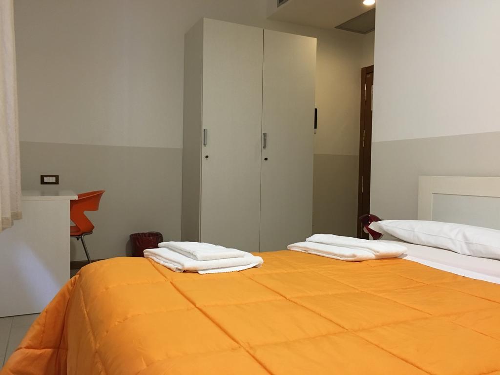 L'Archetto Hostel Cremona Exterior photo