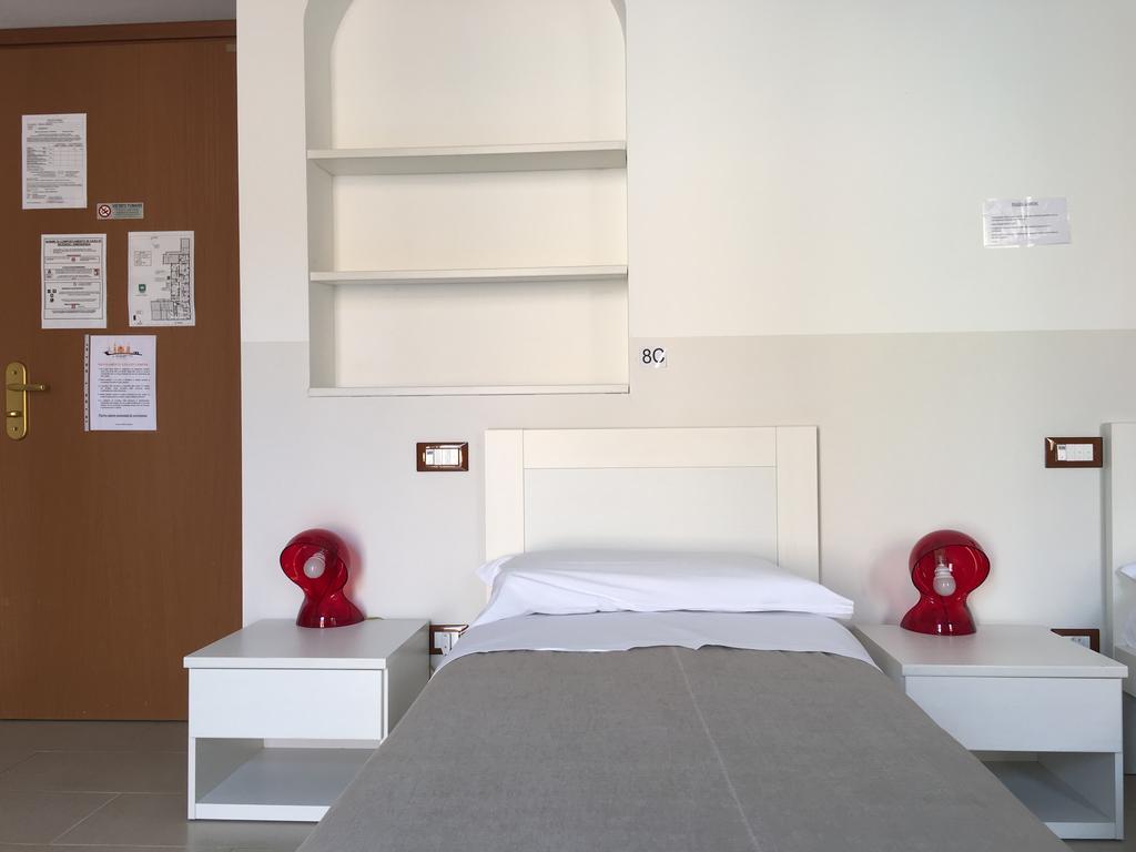 L'Archetto Hostel Cremona Exterior photo
